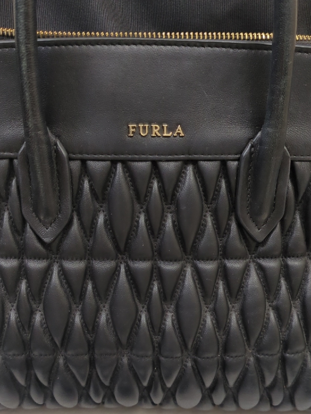 Furla Leather Quilted Cometa Bag - Picture 4 of 17